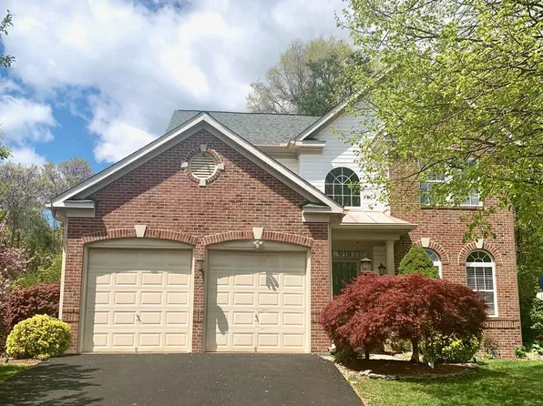 8429 Ambrose Ct, Springfield, VA 22153