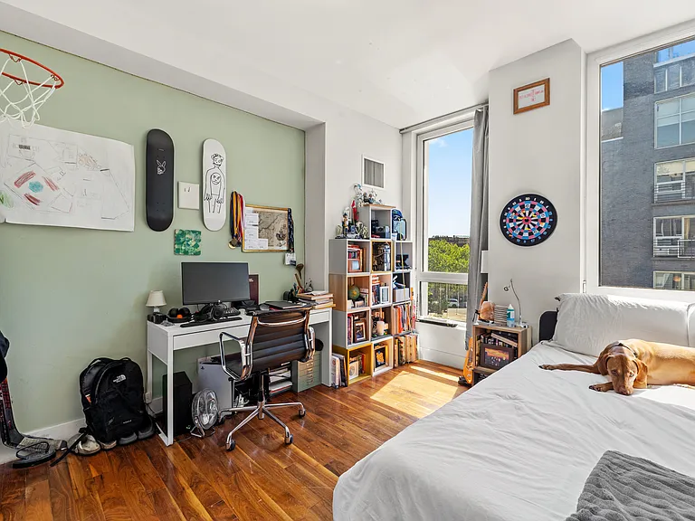 214 N 11th St #4Q — Photo 9