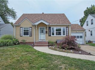 306 E 326th St, Eastlake, OH 44095