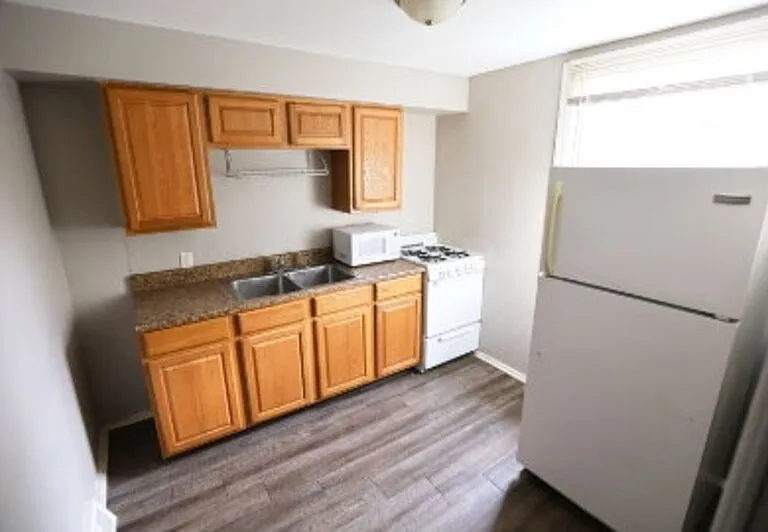 437 Eastern Ave SE #3 — Photo 5