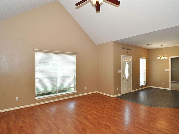 4th image of 20910 Oakshade Dr