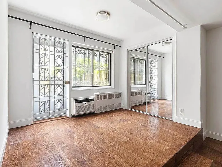 85 8th Ave #1A — Photo 3
