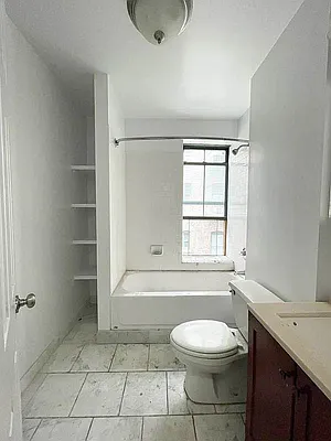 Rented by Oxford Property Group | media 7