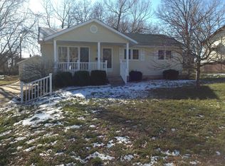 680 Meadow Dr, Saint Clair, MO 63077