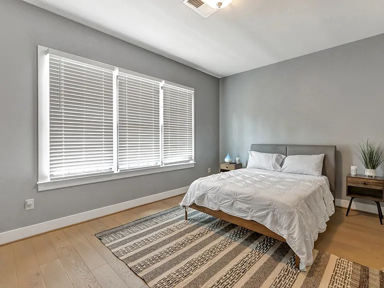 1306 Barristers Ct — Photo 11