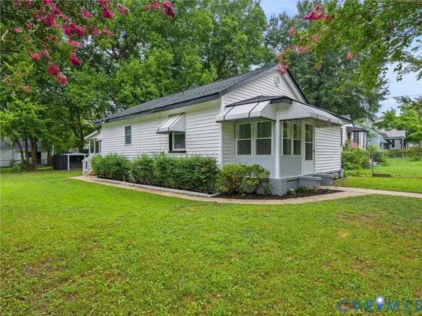 34 Spring St, Petersburg, VA 23803