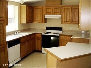 3rd image of 403 Wherritt Ln