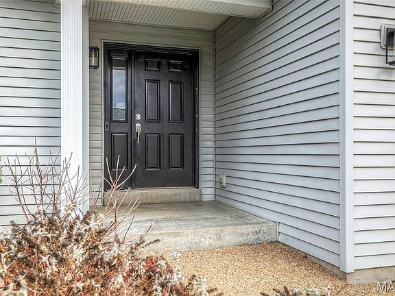3rd image of 5229 Woosencraft Dr