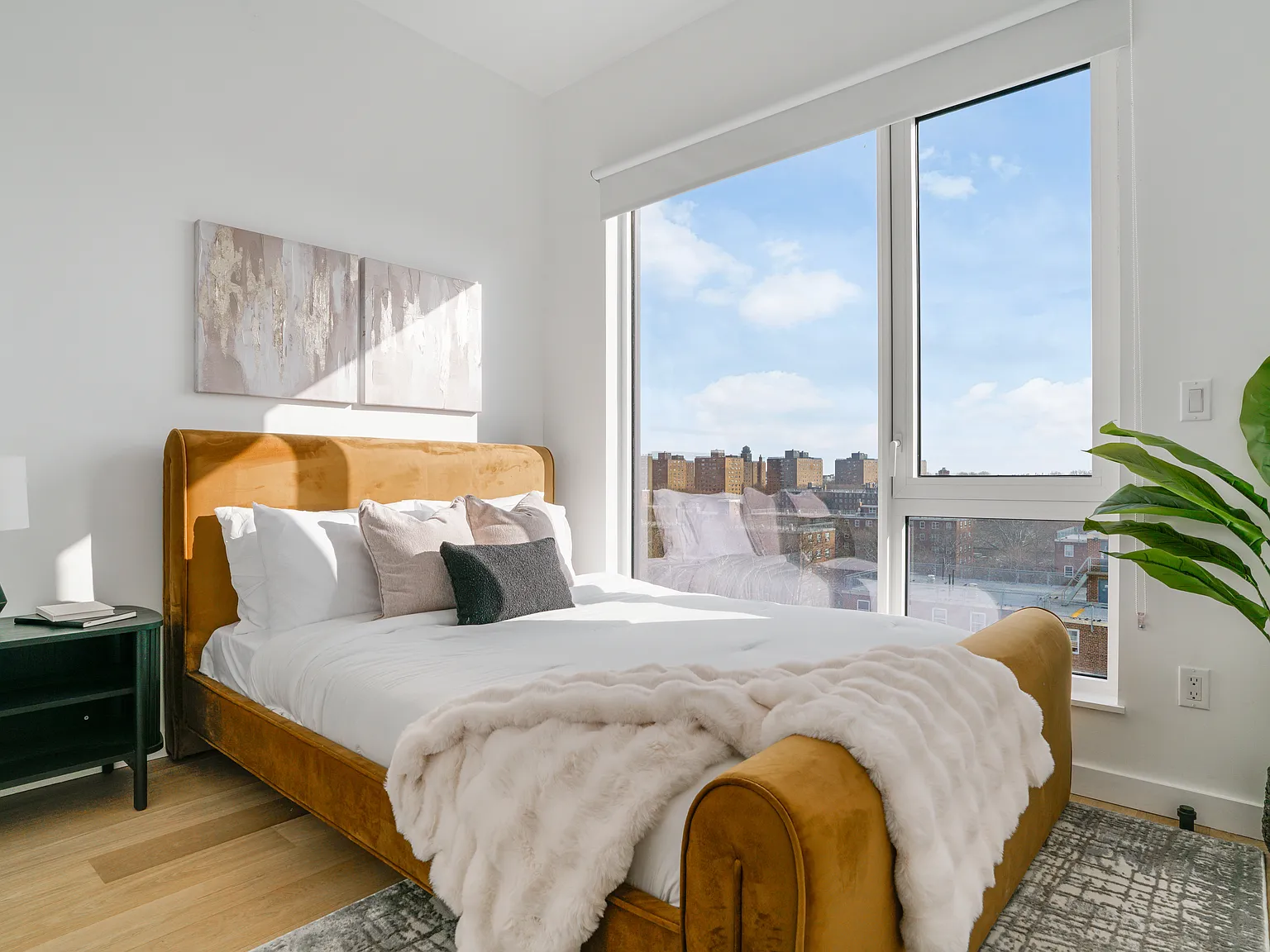 11-14 35th Avenue — Photo 3