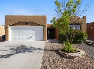 7420 Silverthorne Rd NW, Albuquerque, NM 87114
