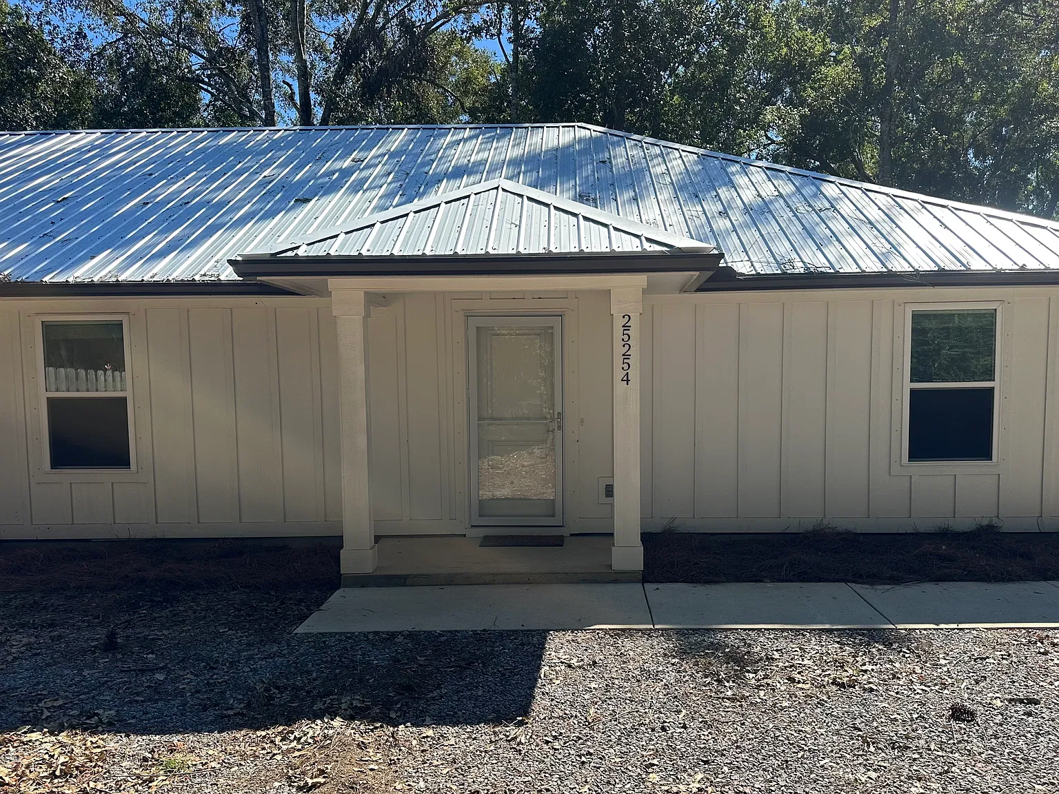 3 bed, 1325 sqft, $1,500 — Photo 1
