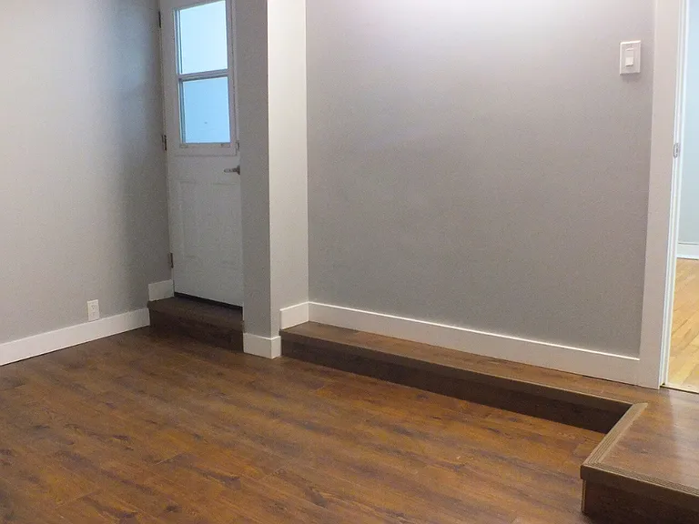 405 Elgin St — Photo 17