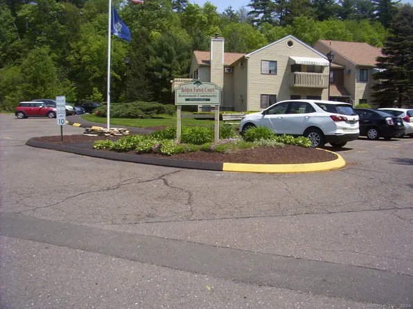 40 Firetown Road APT 15, Simsbury, CT 06070