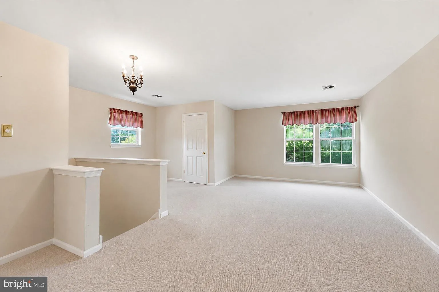 1 bed, 1.0 bath, 828 sqft, $1,800 — Photo 3
