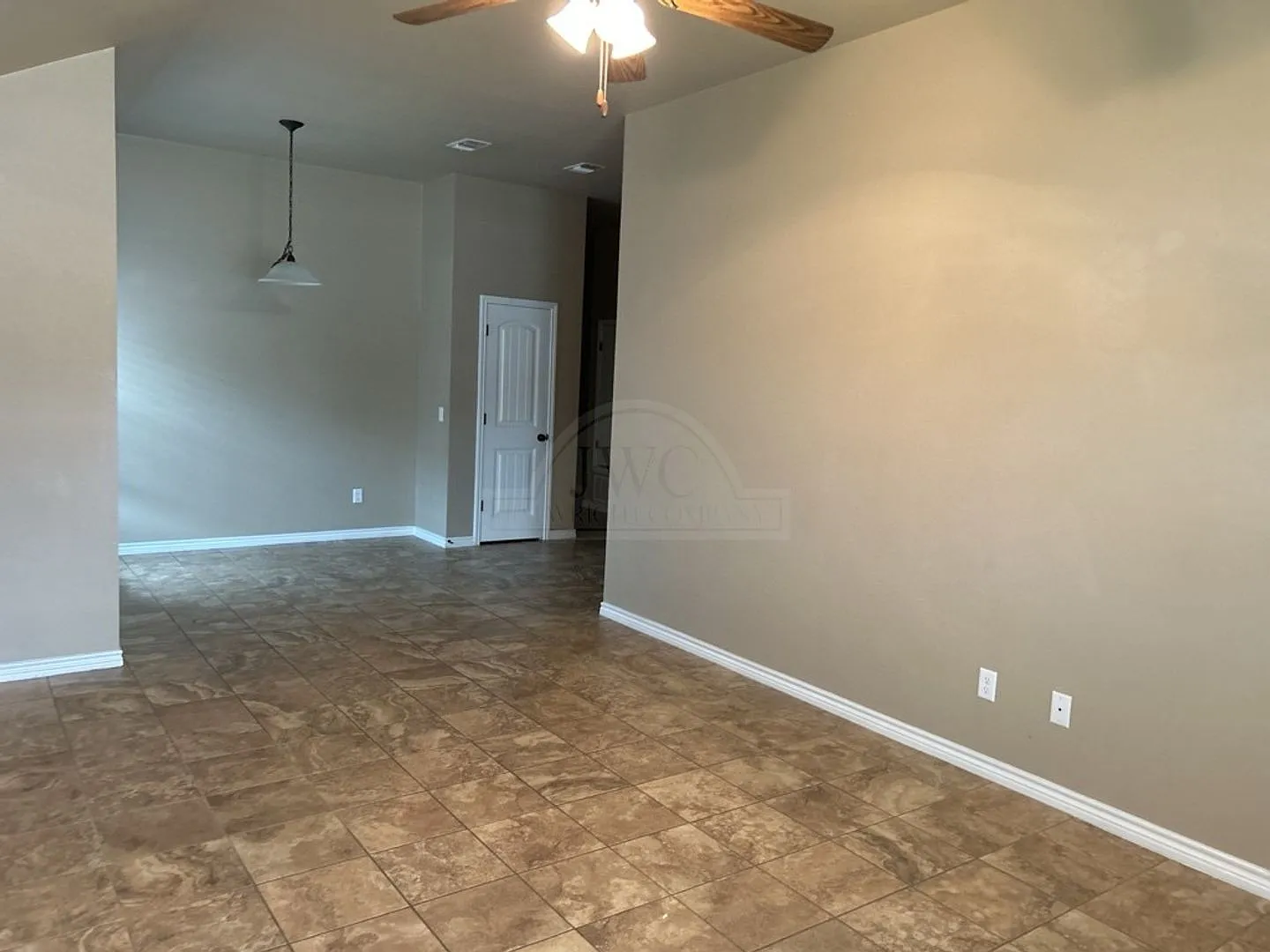 406 Sladecek, Killeen — Photo 4