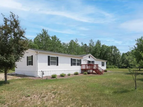1044 Fern Ave SE, Menahga, MN 56464