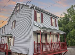 25 Tuscarora St, Pottsville, PA 17901