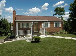 15 Valley View Ct, Delmont, PA