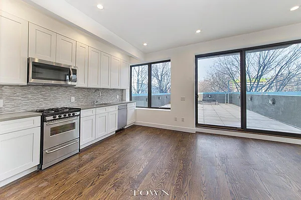 Rented by Town Residential | media 10