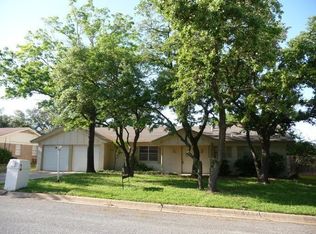2205 Highcrest Dr, Bedford, TX 76022