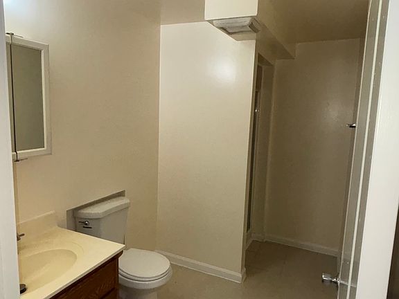 4th image of 303 Pyott Rd #103-B