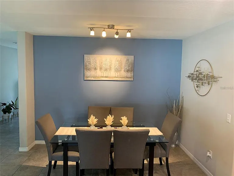 10460 Carloway Hills Dr — Photo 5