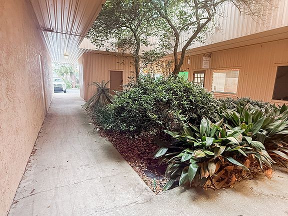 5th image of 2646 Crawfordville Hwy #2