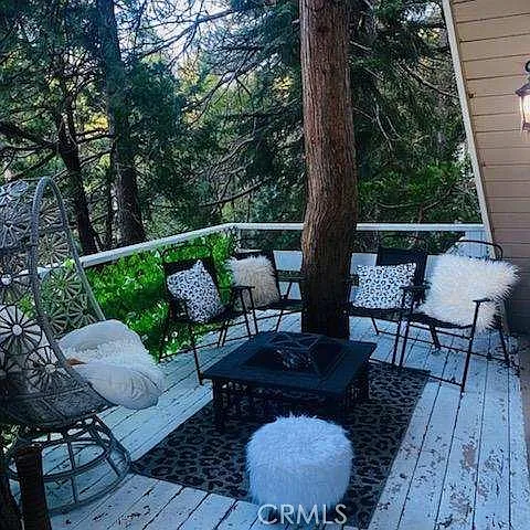 565 Rose Ln — Photo 4