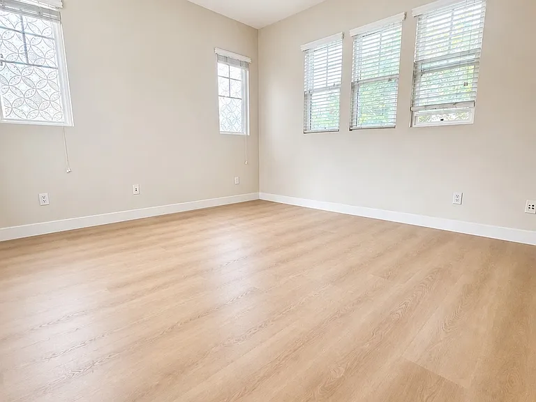 16530 Manassas St — Photo 12