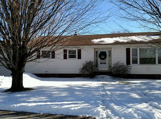 4 Charles St, Saint Albans, VT 05488