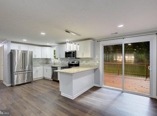 1437 Cedarhurst Rd, Shady Side, MD 20764