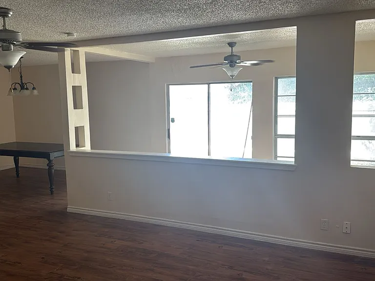 1334 Bitterlake — Photo 6
