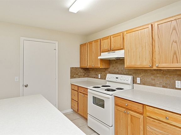 2nd image of 2928 Mingo Dr