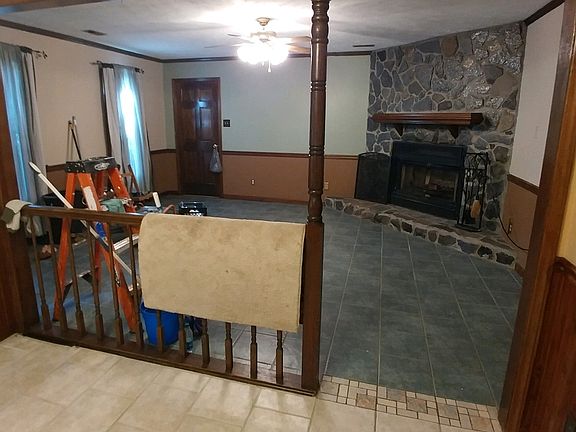 5th image of 943 Santiato Dr