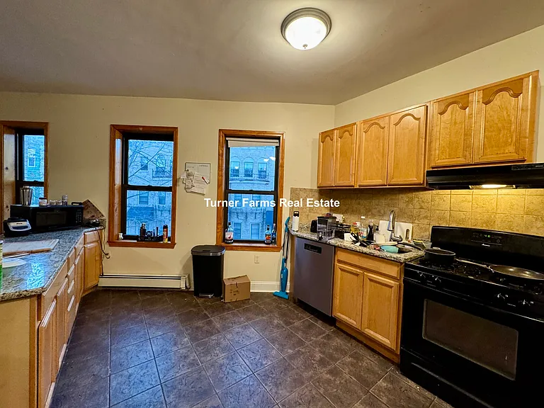 47 Orkney Rd #2A — Photo 5