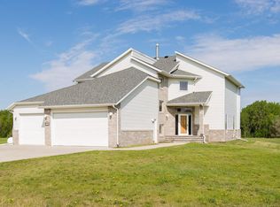 15911 Bison View St, Davenport Township, ND 58051