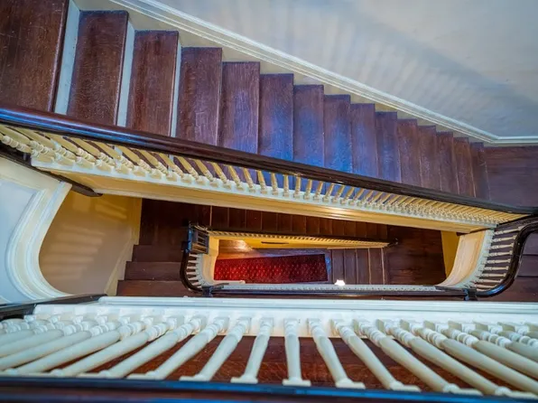 316 Garfield Place image 7 of 10