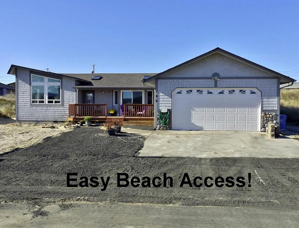 122 NW Sunset Way photo 1