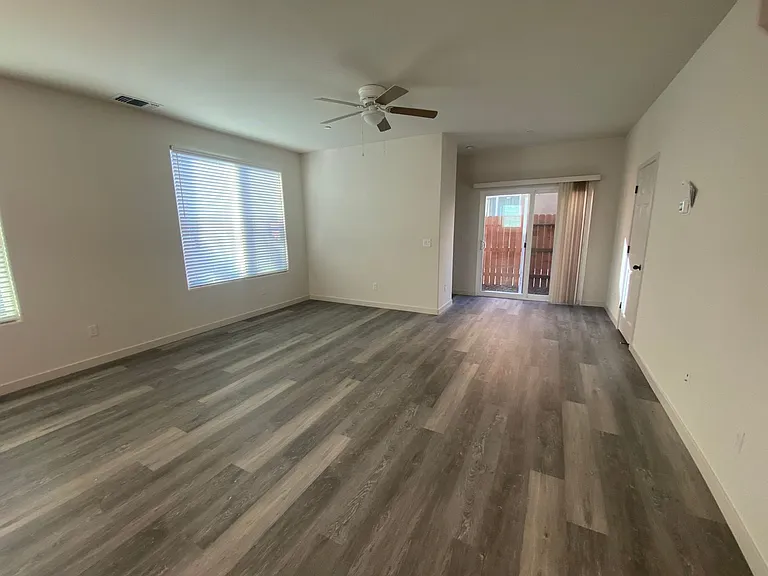 6782 Jujube Ln — Photo 5