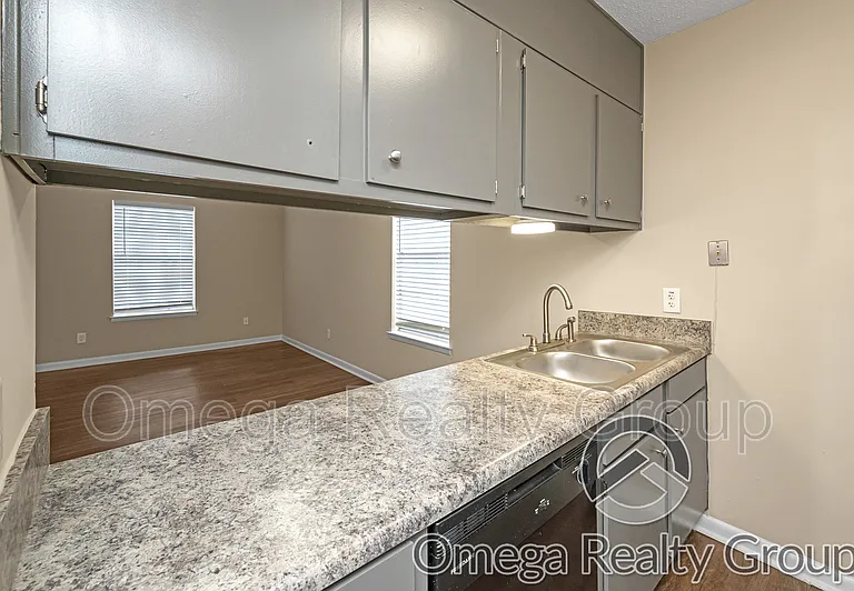 1932 2nd St NE #2 — Photo 8