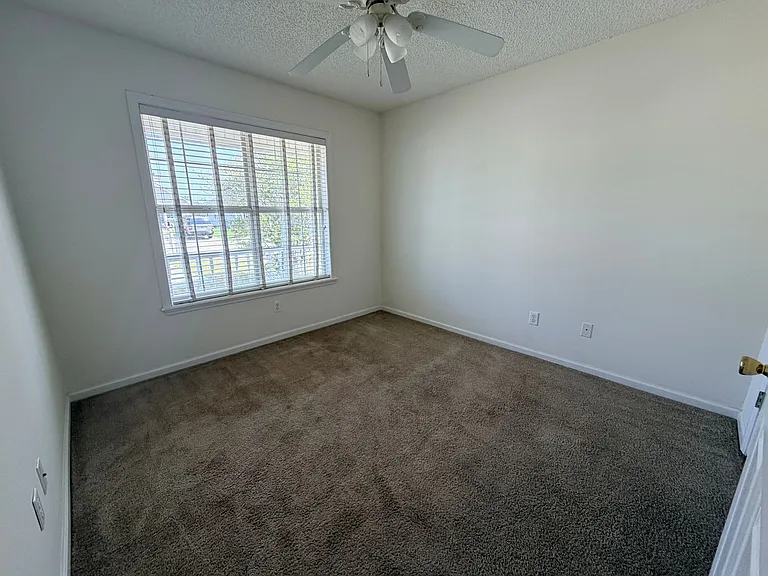 4125 Sedgwyck Ln — Photo 19