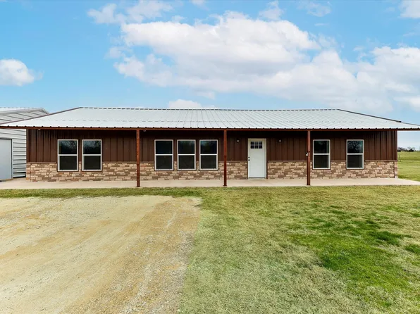 3432 Old Town Rd, Whitesboro, TX 76273