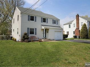 485 Windsor Rd, River Edge, NJ 07661