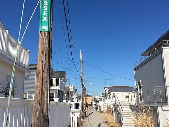 5th image of 11 Essex St
