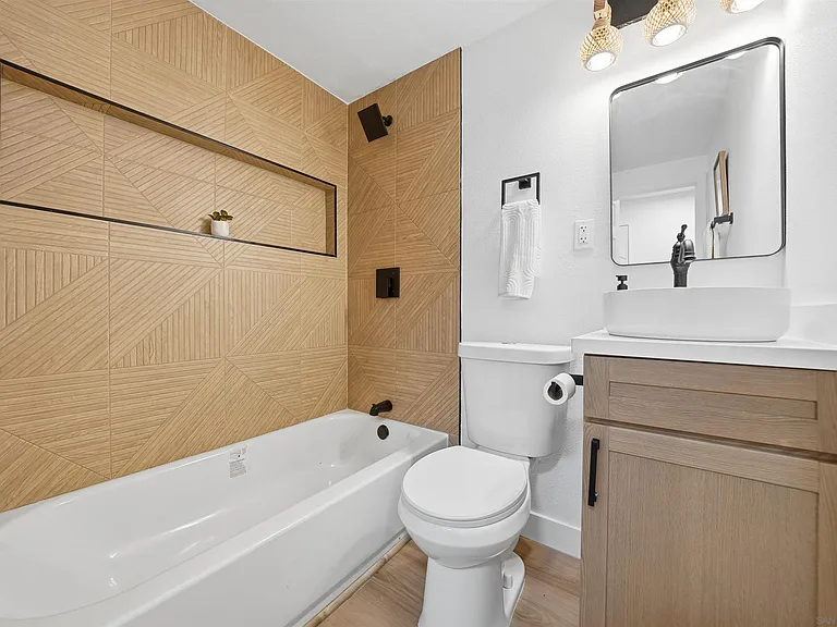 2828 Mission Village Dr — Photo 18