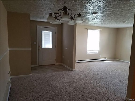 3rd image of 4311 Sarah Dr
