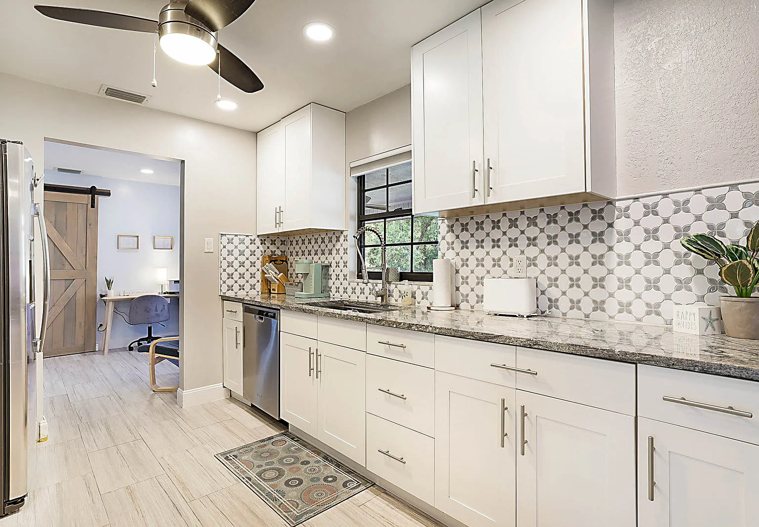 2 bed, 1400 sqft, $4,000 — Photo 3