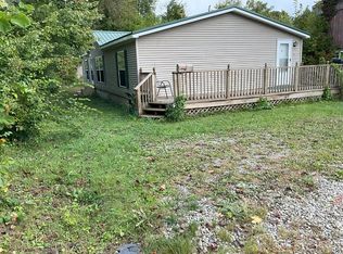 21 Cedar St, New London, OH 44851