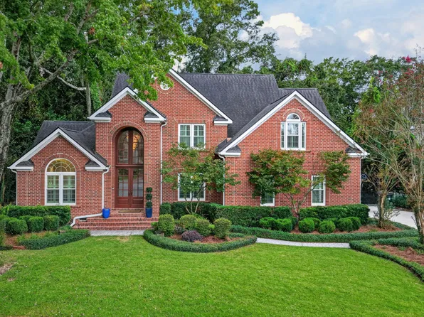 1567 Spinnaker Ln, Charleston, SC 29407