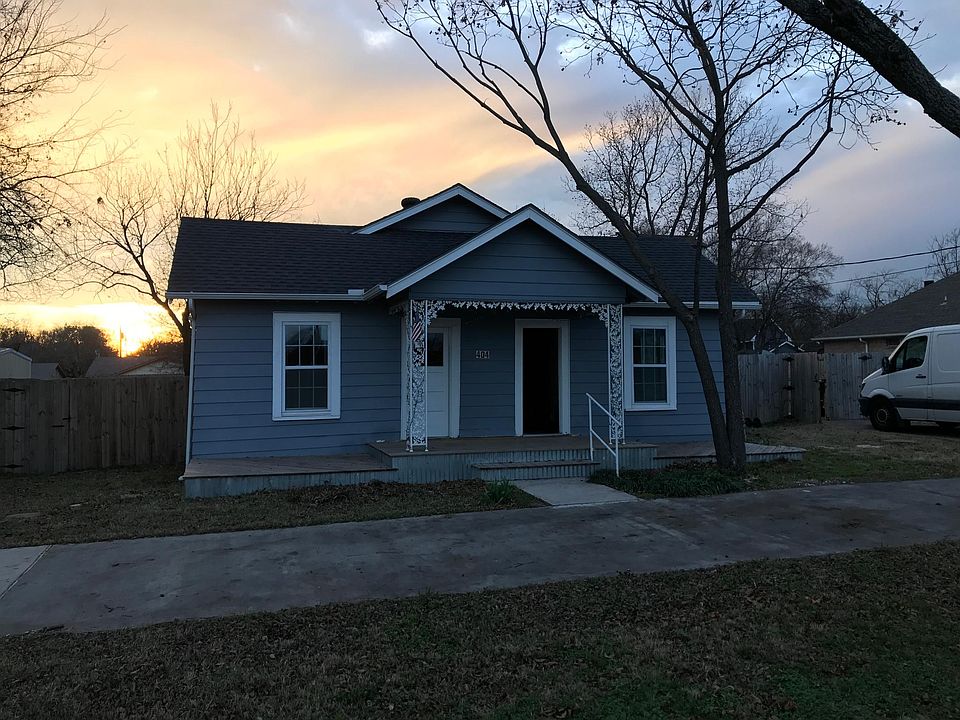 1st image of 404 College St